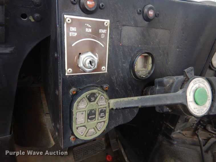 image for item DO1627 1992 Am General M1038  SUV