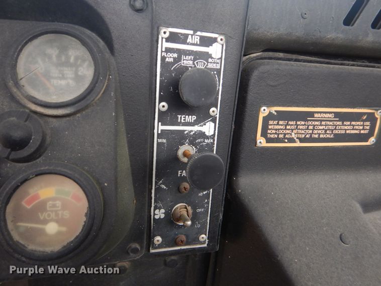 image for item DO1627 1992 Am General M1038  SUV