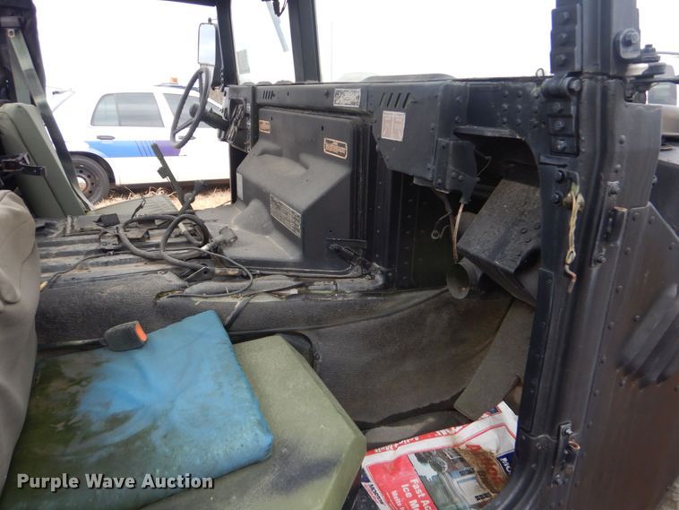 image for item DO1627 1992 Am General M1038  SUV