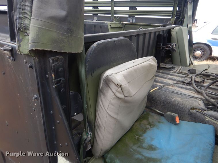 image for item DO1627 1992 Am General M1038  SUV