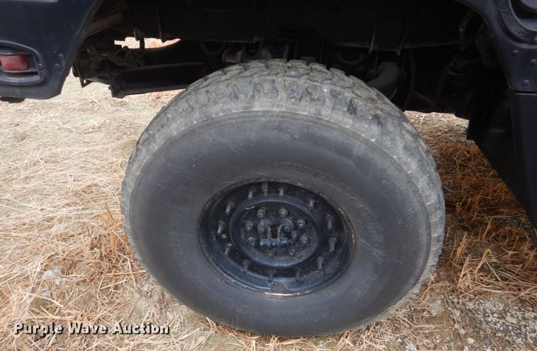 image for item DO1627 1992 Am General M1038  SUV