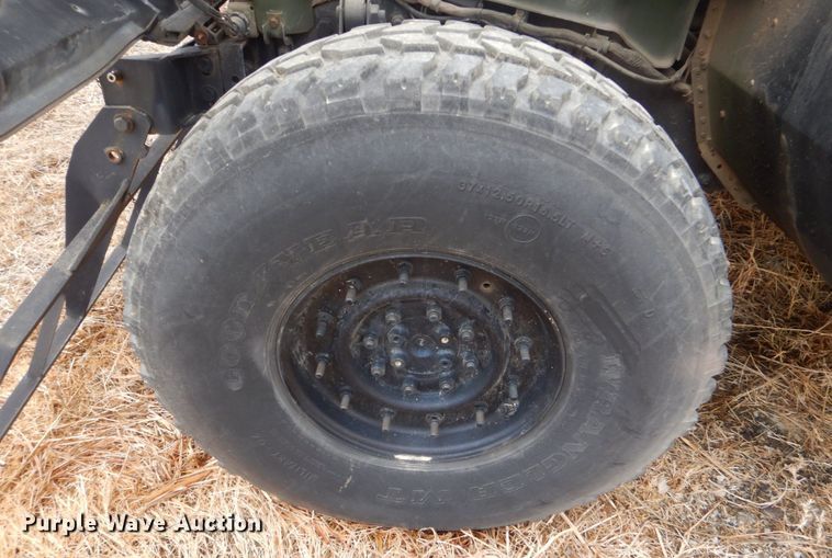 image for item DO1627 1992 Am General M1038  SUV