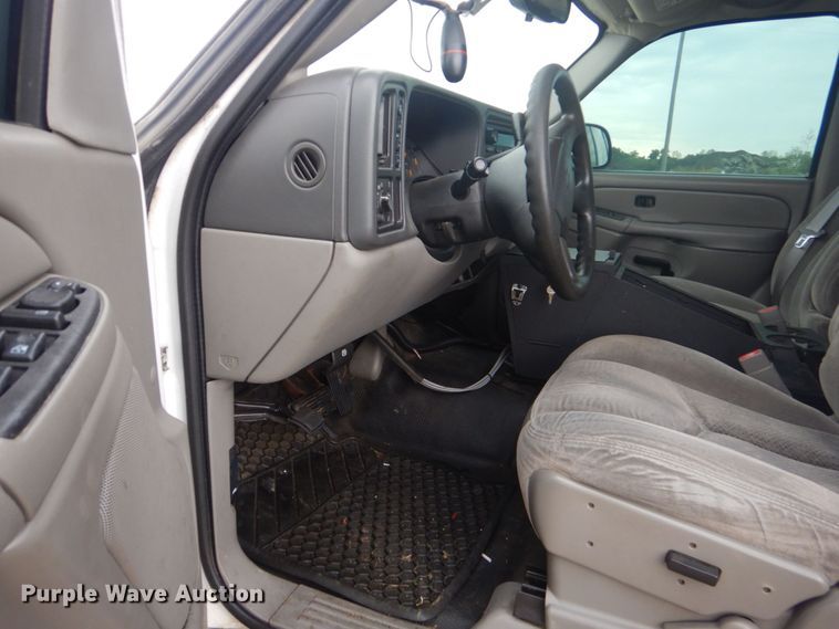 image for item DO1630 2004 Chevrolet Tahoe  SUV