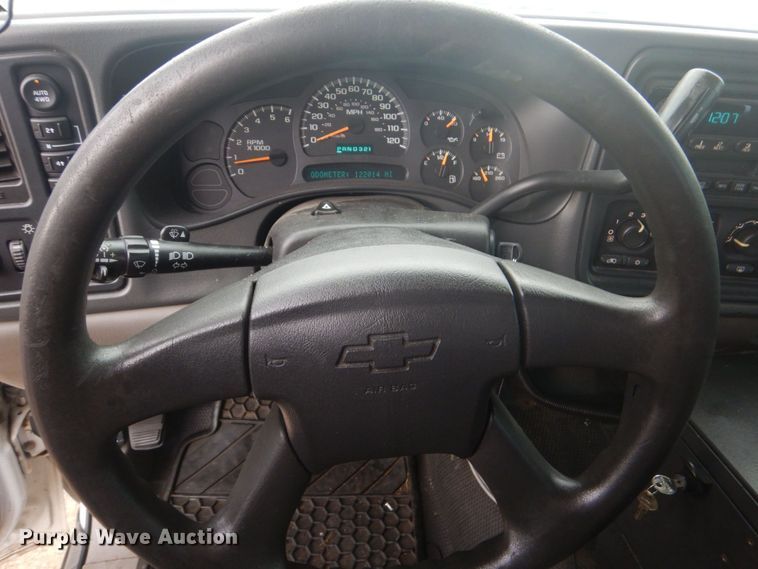 image for item DO1630 2004 Chevrolet Tahoe  SUV