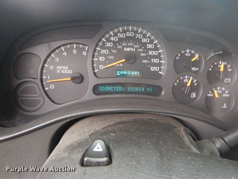 image for item DO1630 2004 Chevrolet Tahoe  SUV