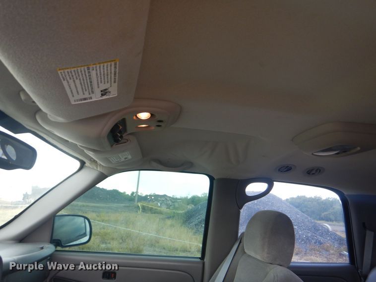 image for item DO1630 2004 Chevrolet Tahoe  SUV