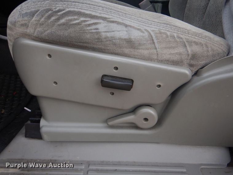 image for item DO1630 2004 Chevrolet Tahoe  SUV