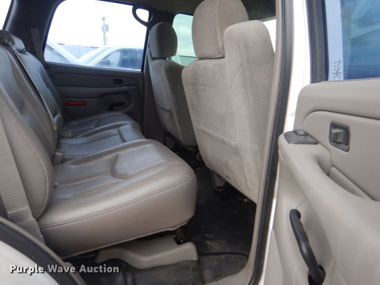 image for item DO1630 2004 Chevrolet Tahoe  SUV