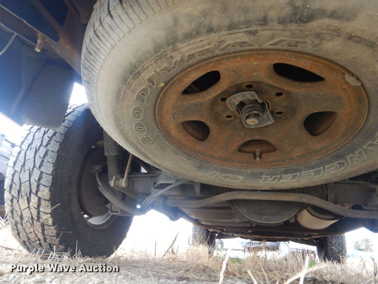 image for item DO1631 2004 Chevrolet Tahoe  SUV