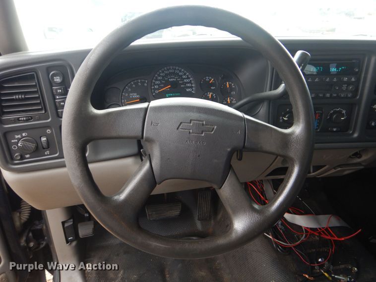 image for item DO1631 2004 Chevrolet Tahoe  SUV