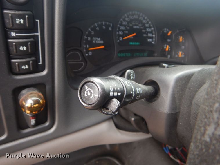 image for item DO1631 2004 Chevrolet Tahoe  SUV