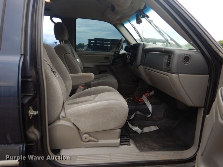 image for item DO1631 2004 Chevrolet Tahoe  SUV