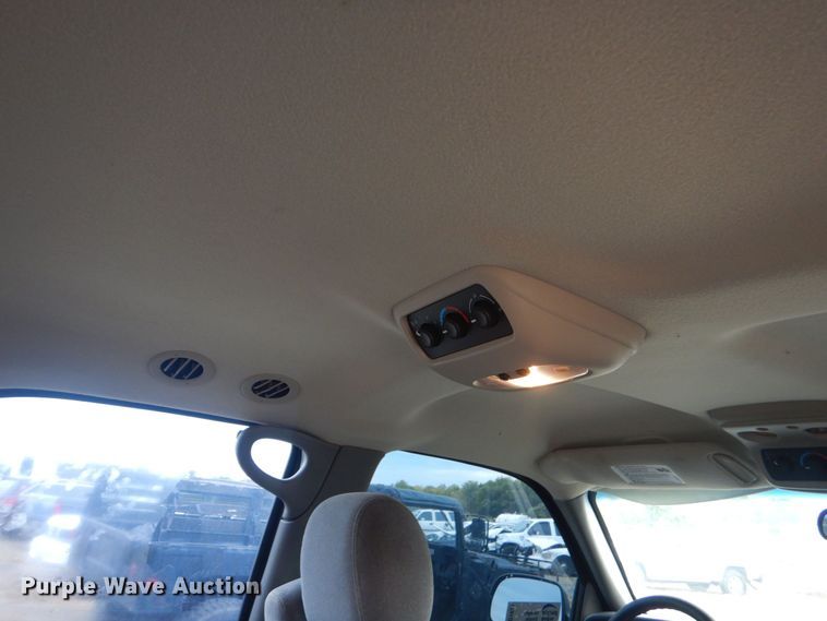 image for item DO1631 2004 Chevrolet Tahoe  SUV