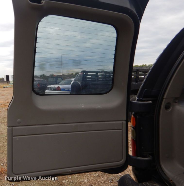 image for item DO1631 2004 Chevrolet Tahoe  SUV