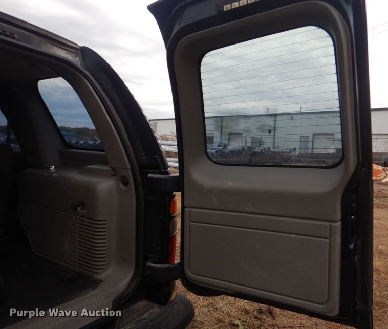 image for item DO1631 2004 Chevrolet Tahoe  SUV