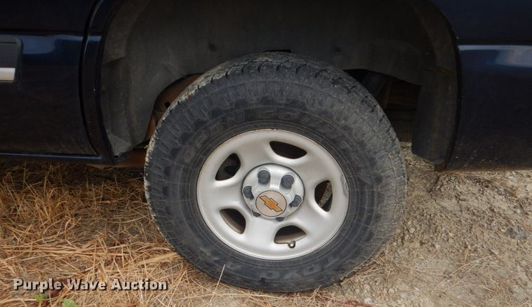 image for item DO1631 2004 Chevrolet Tahoe  SUV