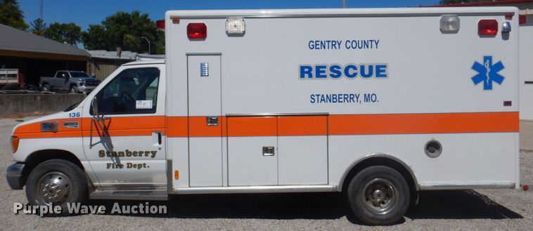 image for item DP0322 1997 Ford E450  ambulance