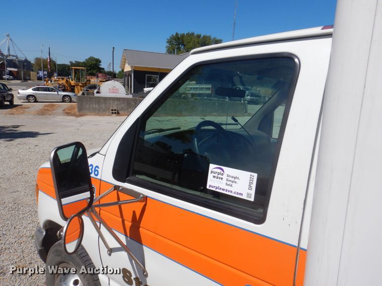 image for item DP0322 1997 Ford E450  ambulance