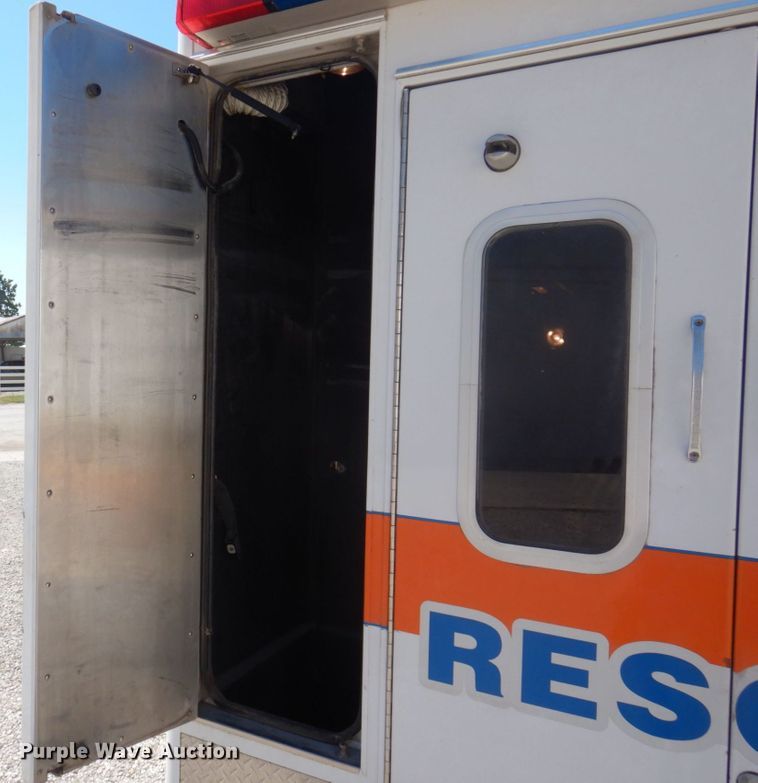 image for item DP0322 1997 Ford E450  ambulance