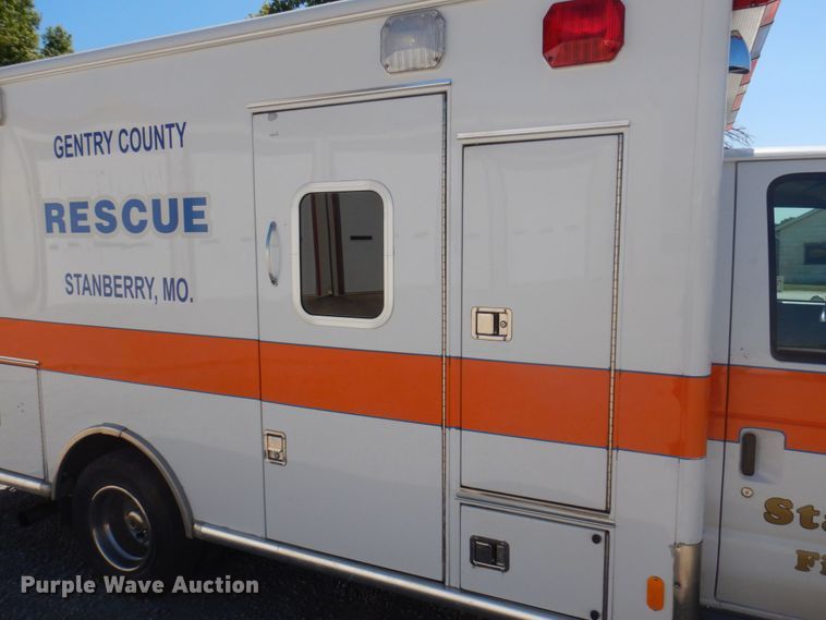 image for item DP0322 1997 Ford E450  ambulance