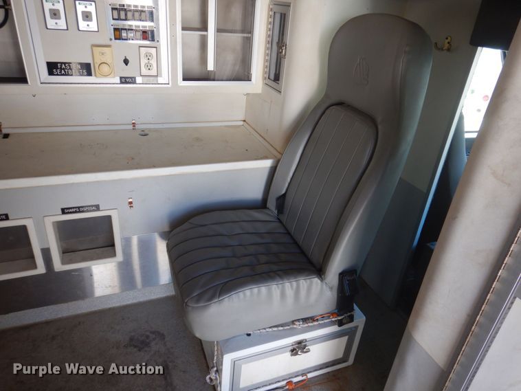 image for item DP0322 1997 Ford E450  ambulance