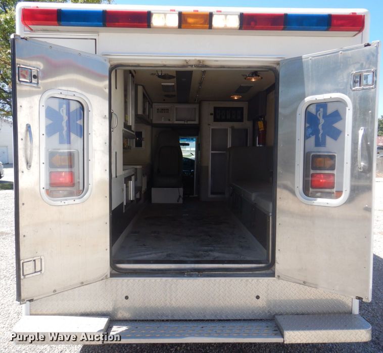 image for item DP0322 1997 Ford E450  ambulance