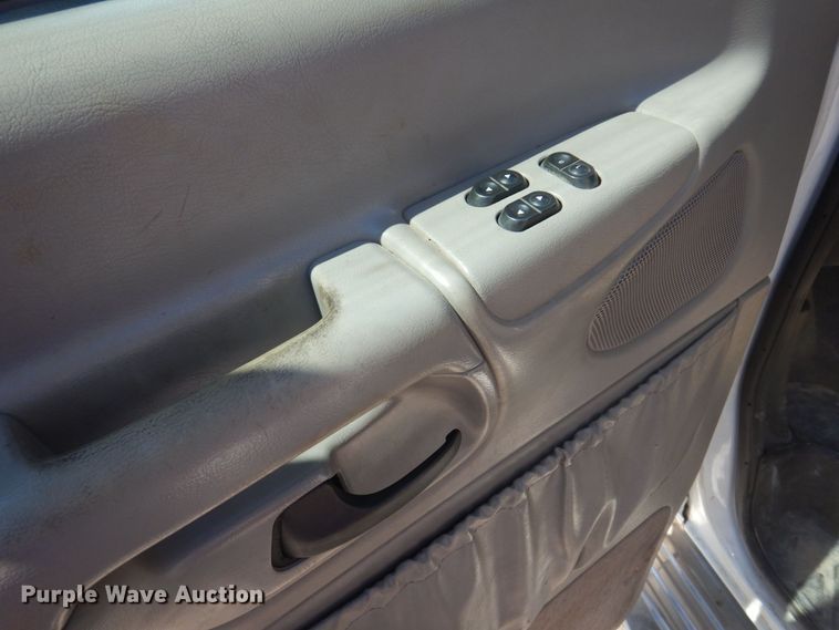 image for item DP0322 1997 Ford E450  ambulance