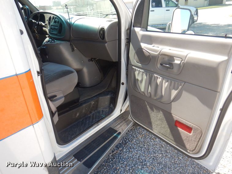 image for item DP0322 1997 Ford E450  ambulance