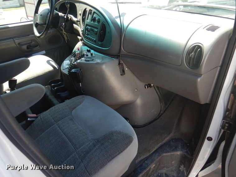 image for item DP0322 1997 Ford E450  ambulance