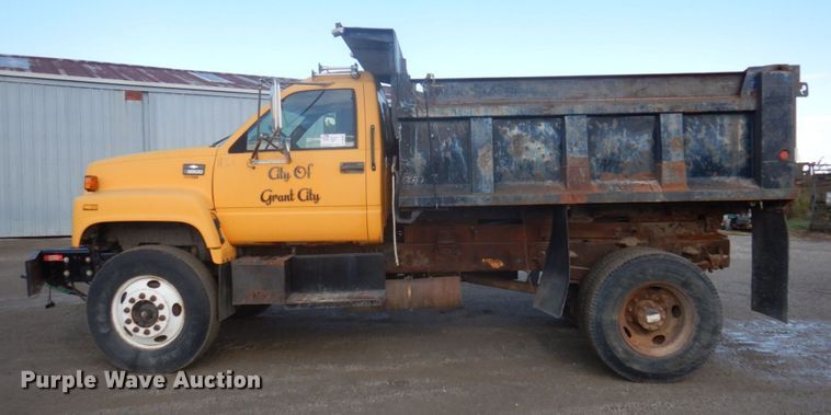 image for item DP0361 1997 Chevrolet C8500  dump truck