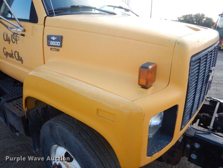 image for item DP0361 1997 Chevrolet C8500  dump truck