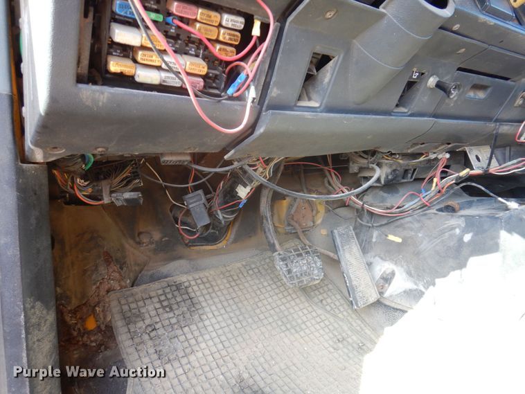 image for item DP0361 1997 Chevrolet C8500  dump truck