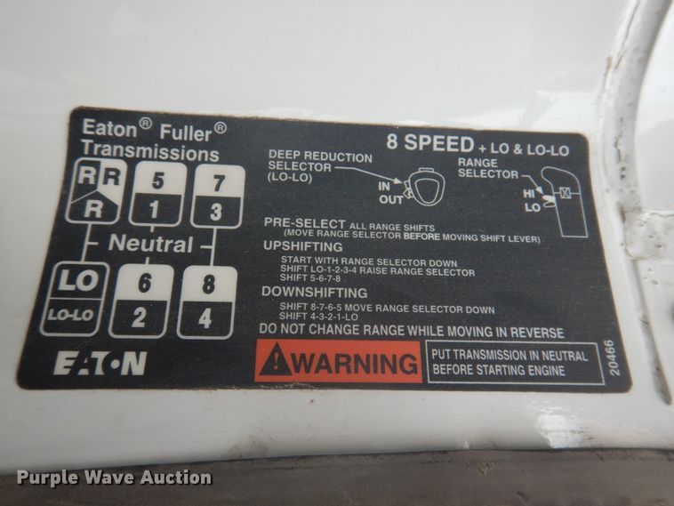 image for item DP0367 2000 Volvo WG  dump truck