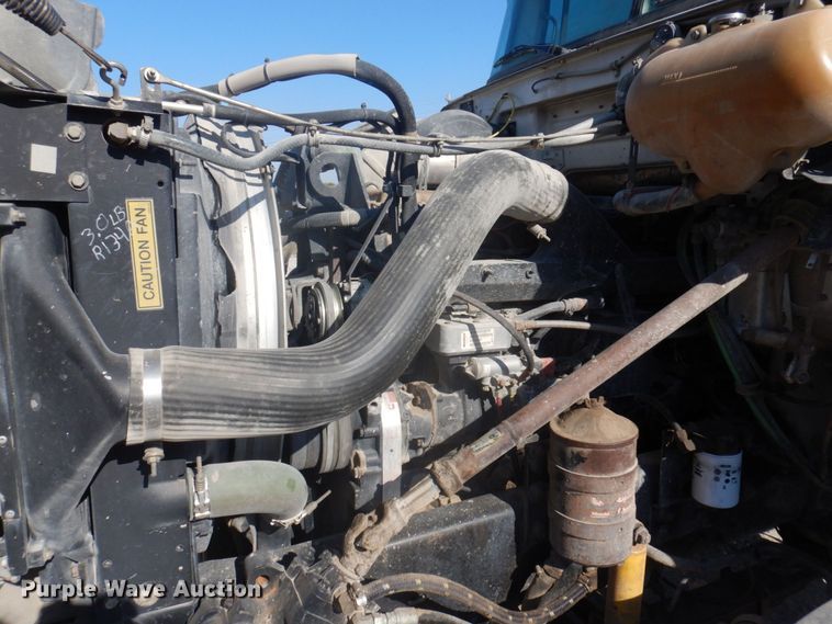 image for item DP0367 2000 Volvo WG  dump truck