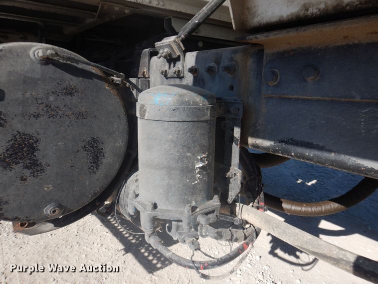 image for item DP0367 2000 Volvo WG  dump truck