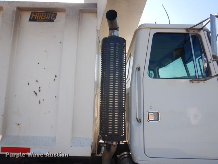 image for item DP0367 2000 Volvo WG  dump truck