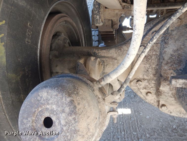 image for item DP0367 2000 Volvo WG  dump truck