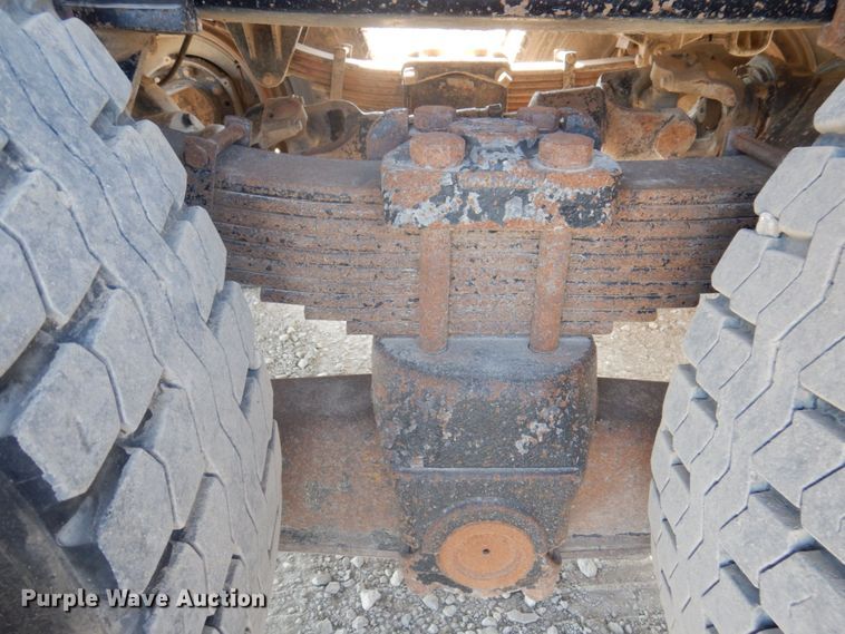 image for item DP0367 2000 Volvo WG  dump truck