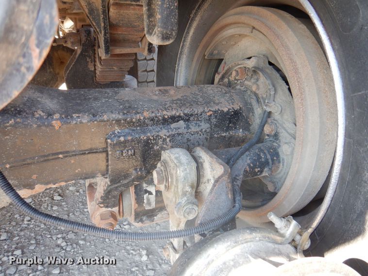 image for item DP0367 2000 Volvo WG  dump truck