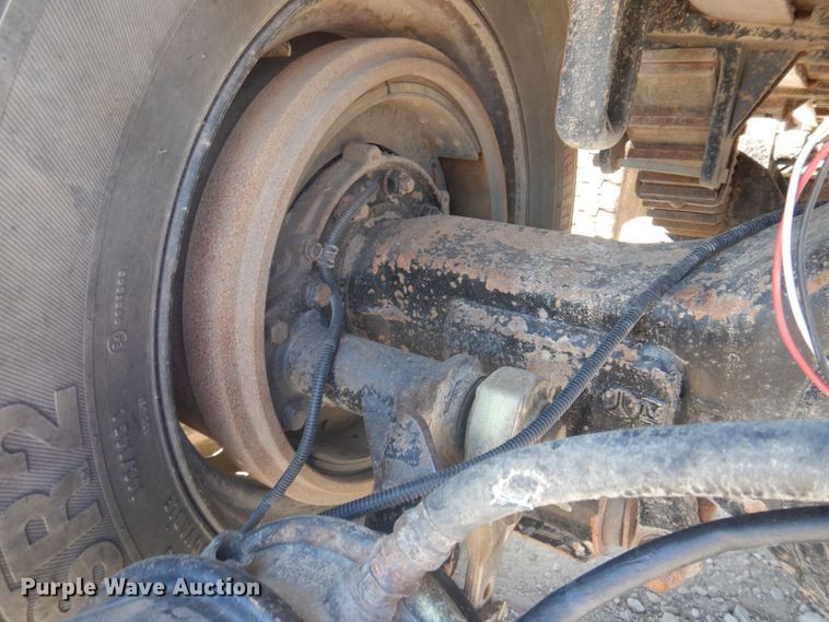 image for item DP0367 2000 Volvo WG  dump truck