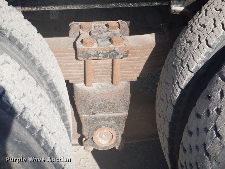 image for item DP0367 2000 Volvo WG  dump truck