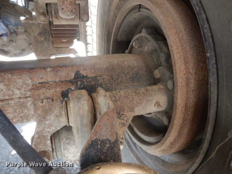 image for item DP0367 2000 Volvo WG  dump truck