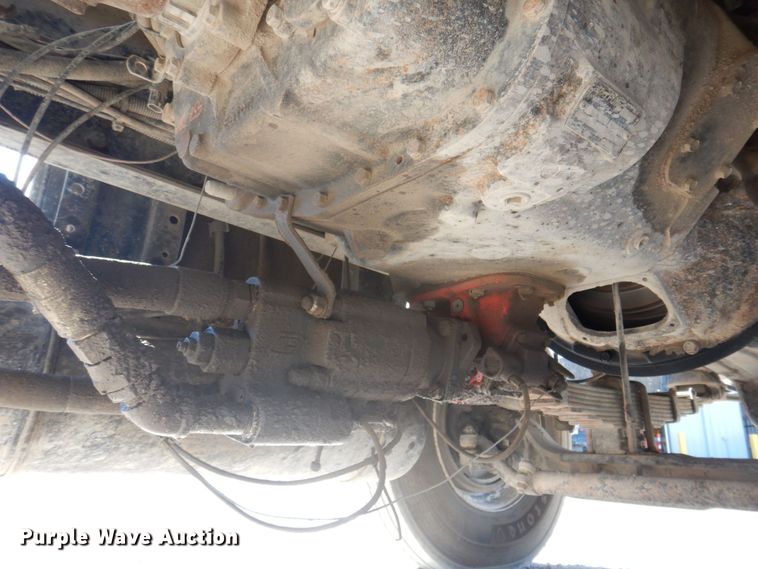 image for item DP0367 2000 Volvo WG  dump truck