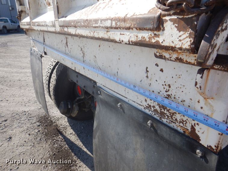 image for item DP0367 2000 Volvo WG  dump truck