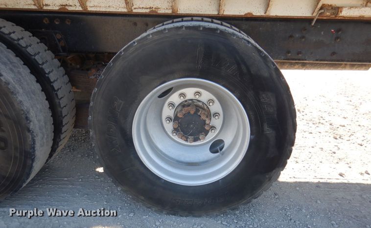 image for item DP0367 2000 Volvo WG  dump truck