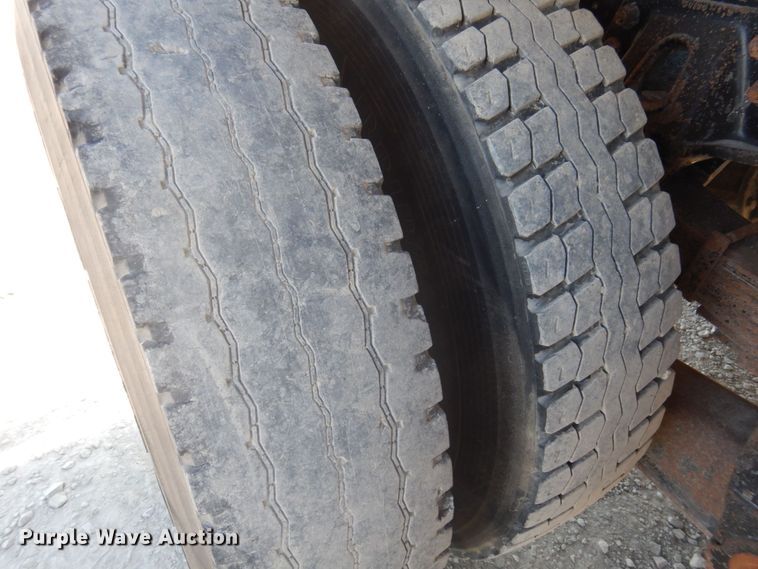 image for item DP0367 2000 Volvo WG  dump truck