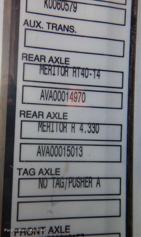 image for item DP0367 2000 Volvo WG  dump truck