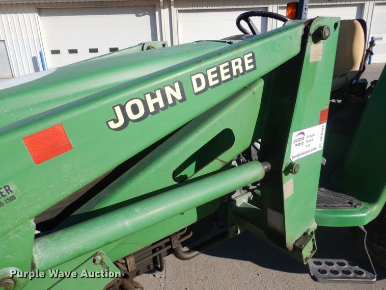 image for item DP0394 2000 John Deere 4700  tractor