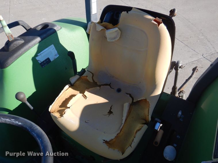 image for item DP0394 2000 John Deere 4700  tractor