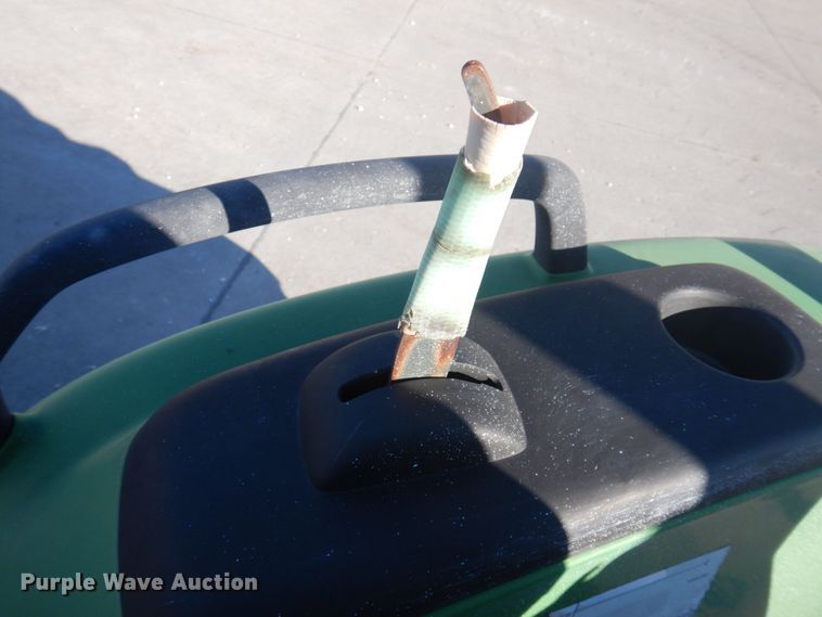 image for item DP0394 2000 John Deere 4700  tractor